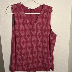 Dark pink tank top